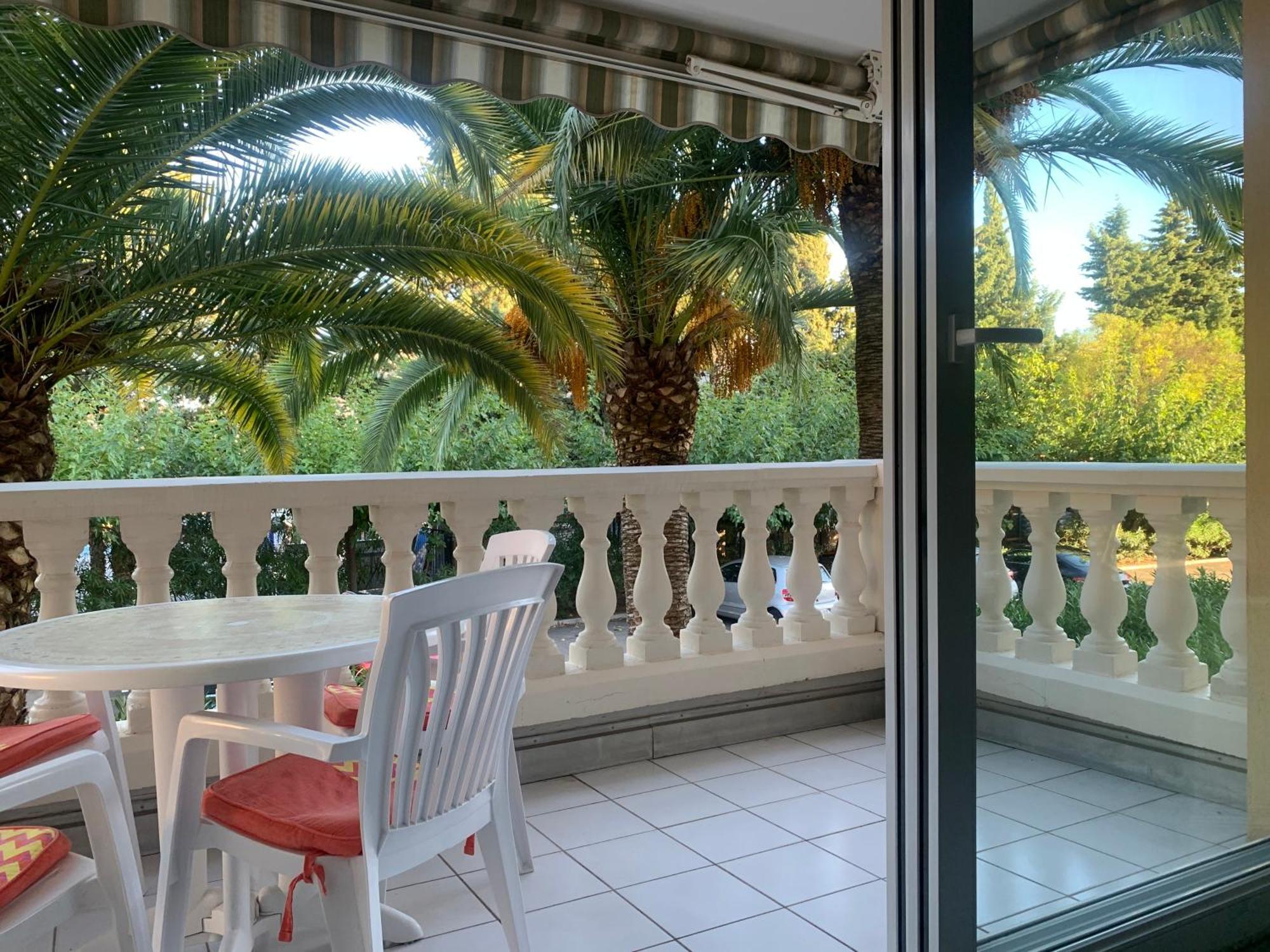 Ferienwohnung Le Tropical Fréjus Exterior foto